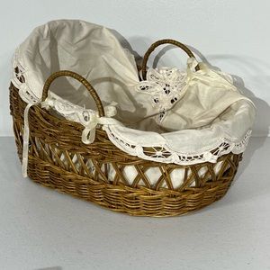 Vintage Woven Wicker Bassinet Rattan Wood Doll Moses Basket With handles & Liner